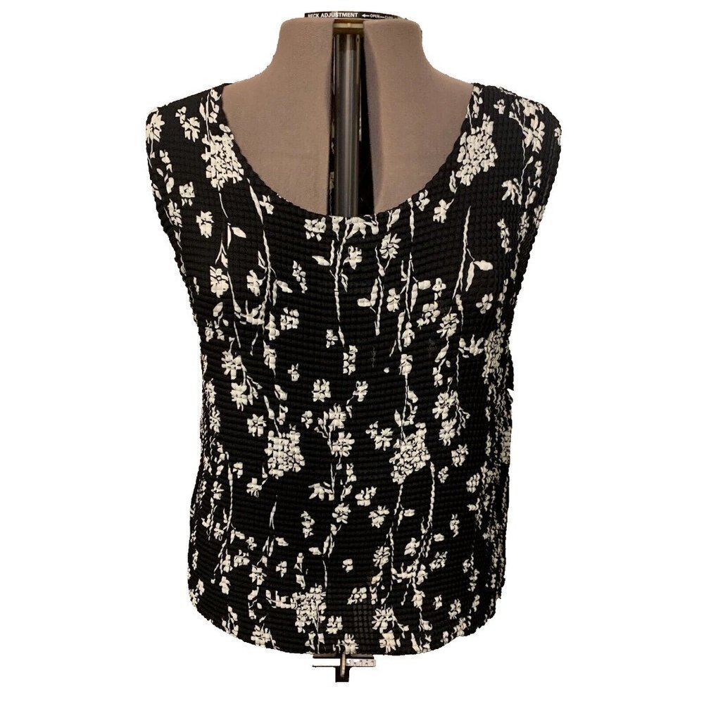 Kim Rogers. Sz 3X. Textured Crinkle Stretch Sleeveless Shell. Scoop Neck. B95 - Picture 1 of 6